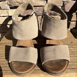 Toms Majorca Cutout Womens Desert Taupe Size 7  Model 10009813 * Read